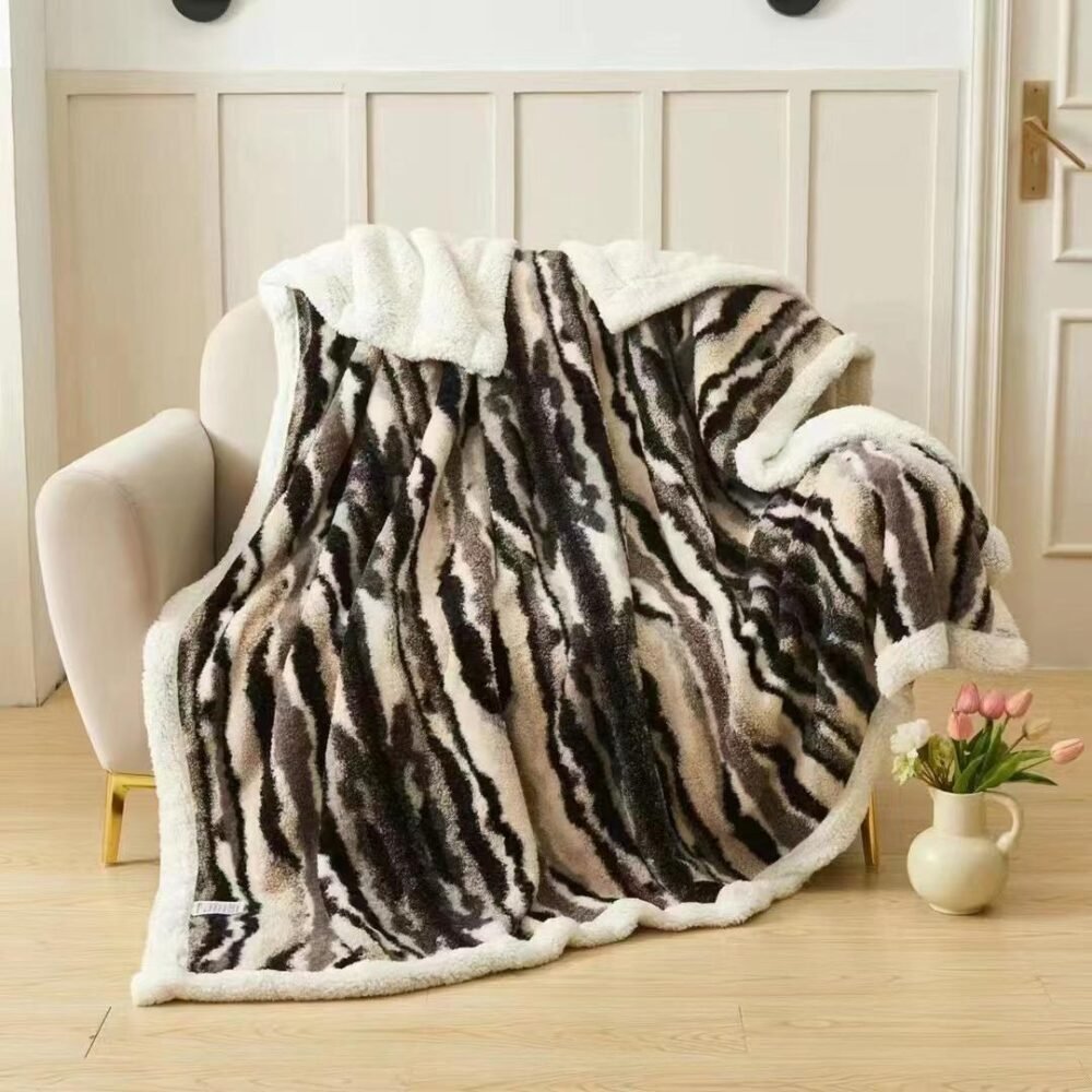 Manta afelpada súper premium Casatex<br>(Fardo x 30 und)
