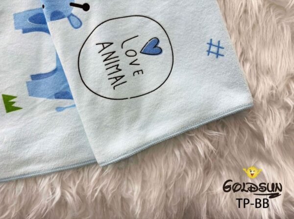 TOALLA MICROFIBRA BEBE CON DISEÑO 60X120 CM. (FARDOX144UND)