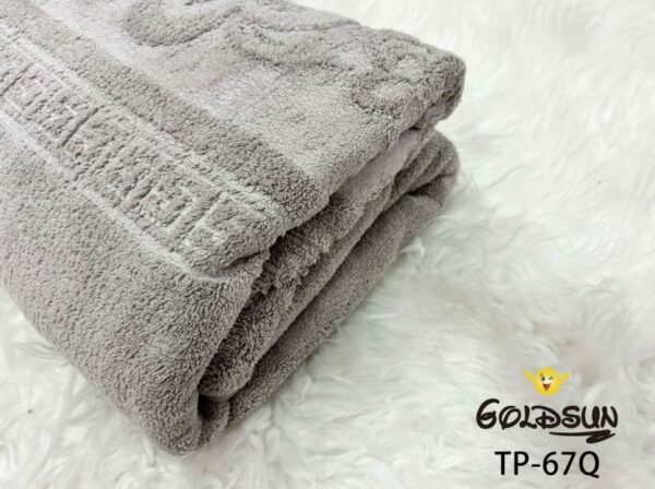 TOALLA MICROFIBRA C.E. ALTO RELIEVE 90X160 CM. (FARDOX15DOC.)