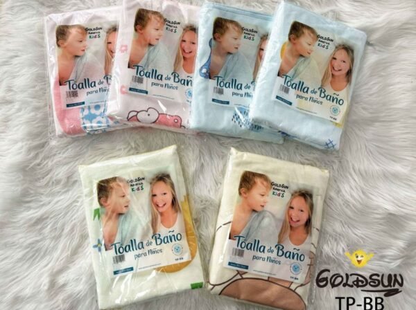 TOALLA MICROFIBRA BEBE CON DISEÑO 60X120 CM. (FARDOX144UND)