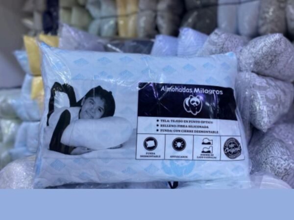 Almohada tejido de punto económico (Fardo x 60 und)