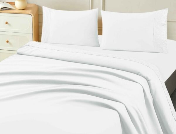 SET DE SÁBANAS 4PCS COLOR ENTERO CON BORDADO INGLÉS PREMIUM (FARDOX24UND)