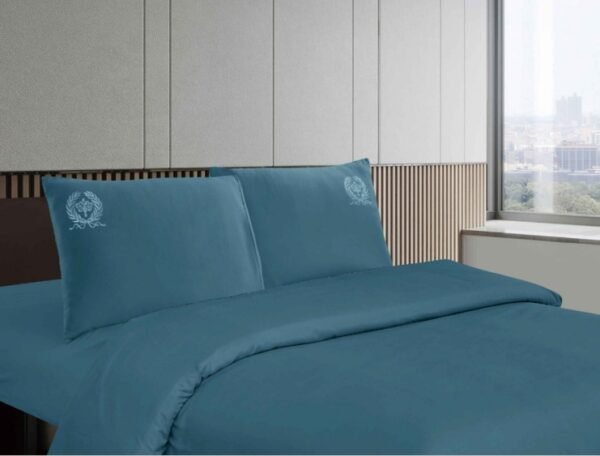 SET DE SÁBANAS 4PCS COLOR ENTERO MODELO MEDALLÓN (CAJAX42UND)